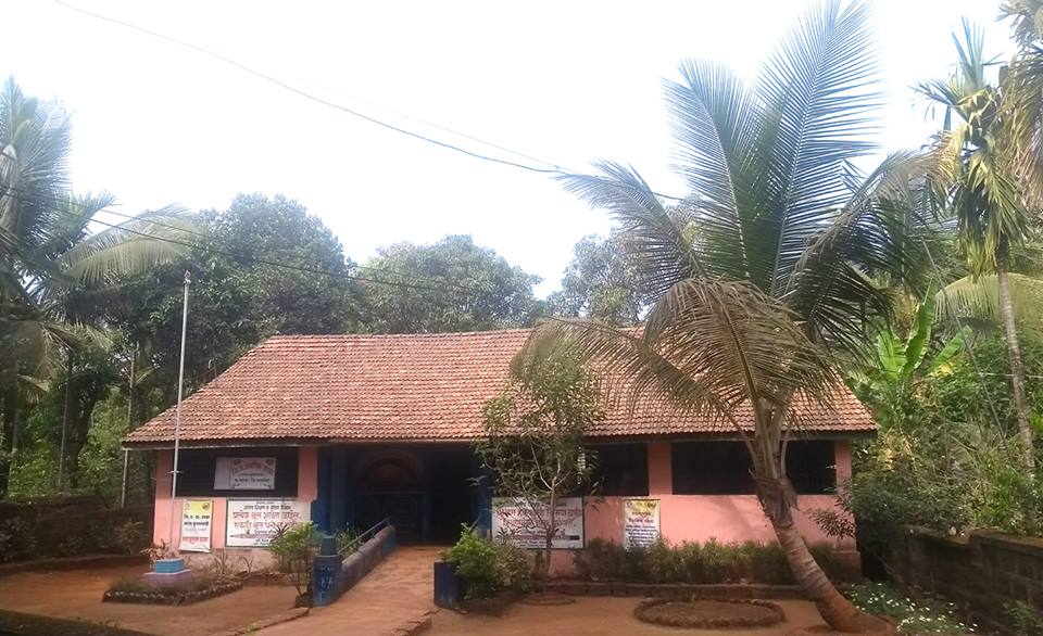 महाराष्ट्र का एक ऐसा गांव जहां घर की तरह स्कूल भी हैं स्वच्छता की मिसाल